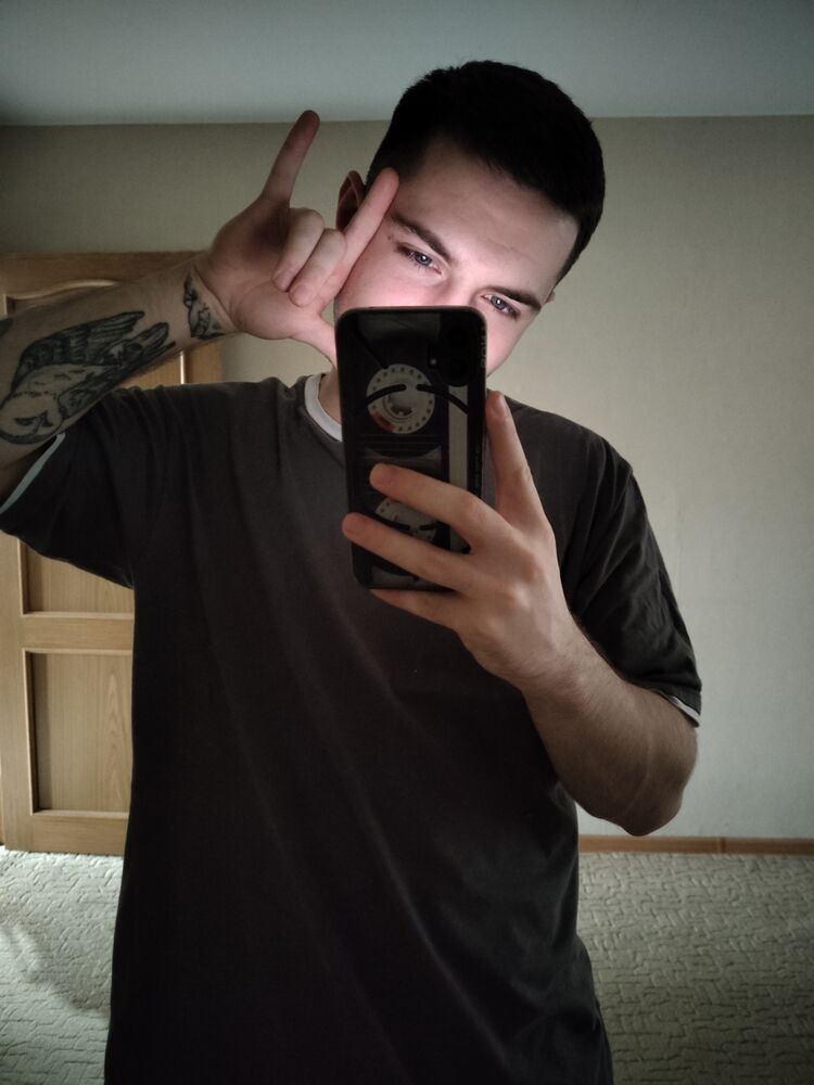  45567082  , 24 ,    -