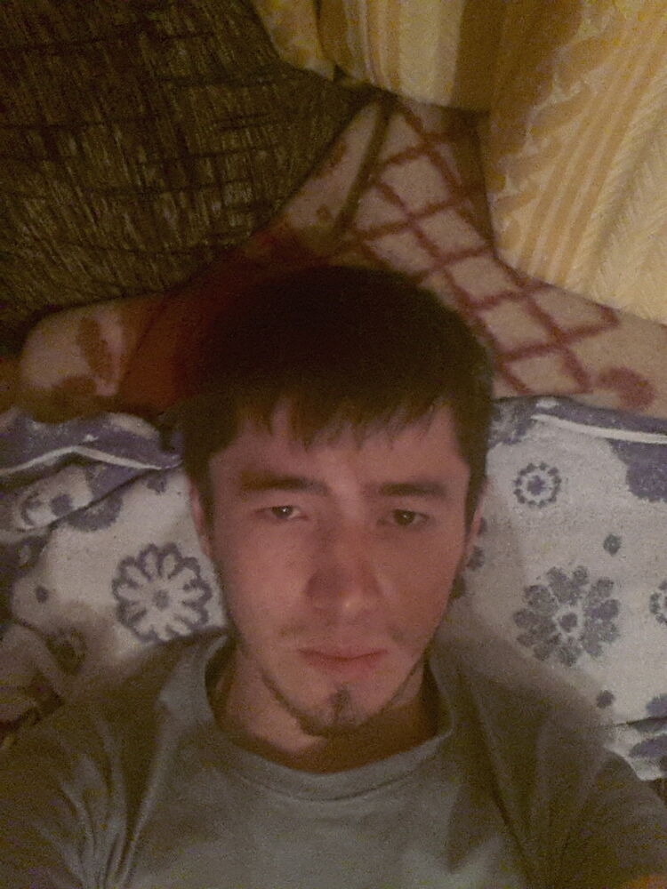  10550702  Ikbol, 32 ,    