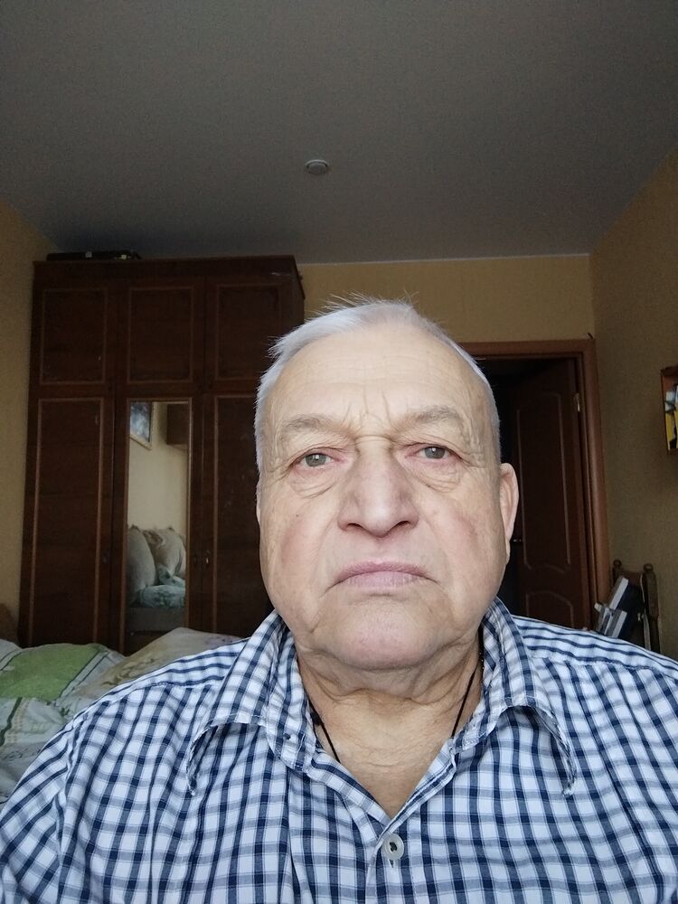  ,   Viktor, 76 ,   ,   , c 