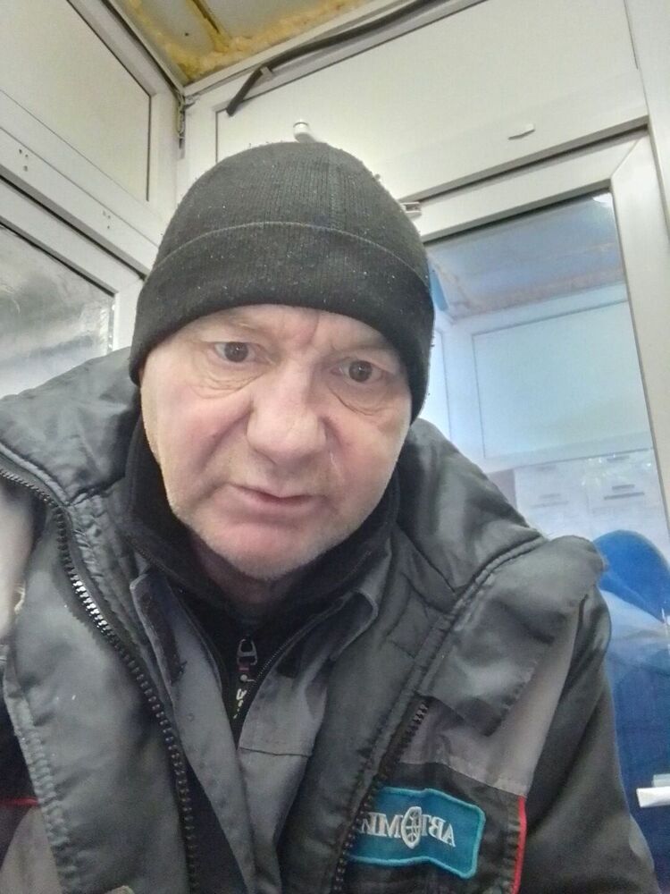  32531612  , 57 ,    