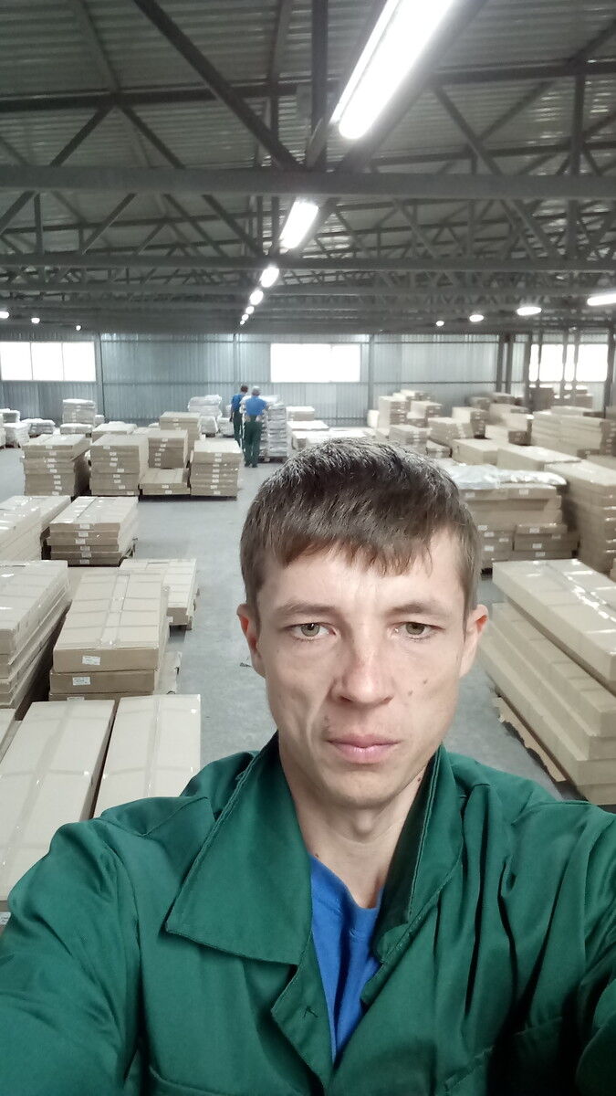  ,   Maxim, 37 ,   ,   , c 