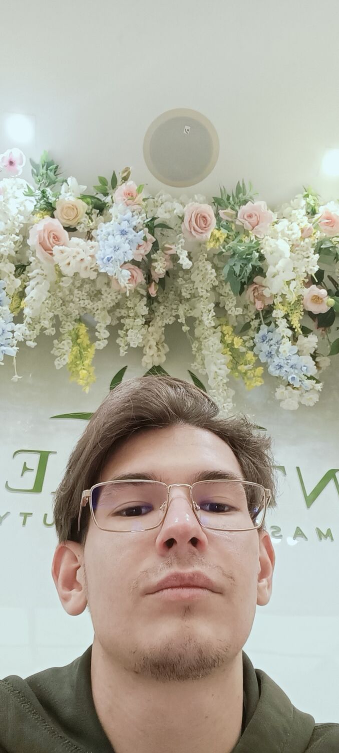  53786942  Vlad, 24 ,    