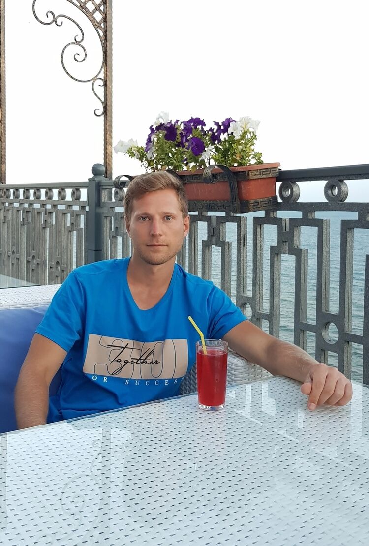  52078612  , 36 ,    -