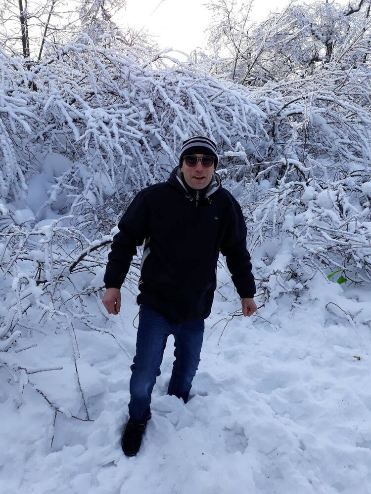  ,   Aleksand, 40 ,  