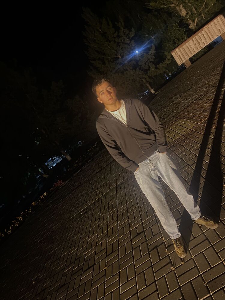  46947022  , 19 ,    