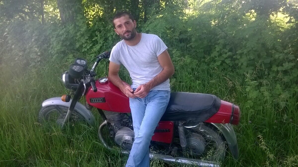  ,   David, 32 ,     , c 