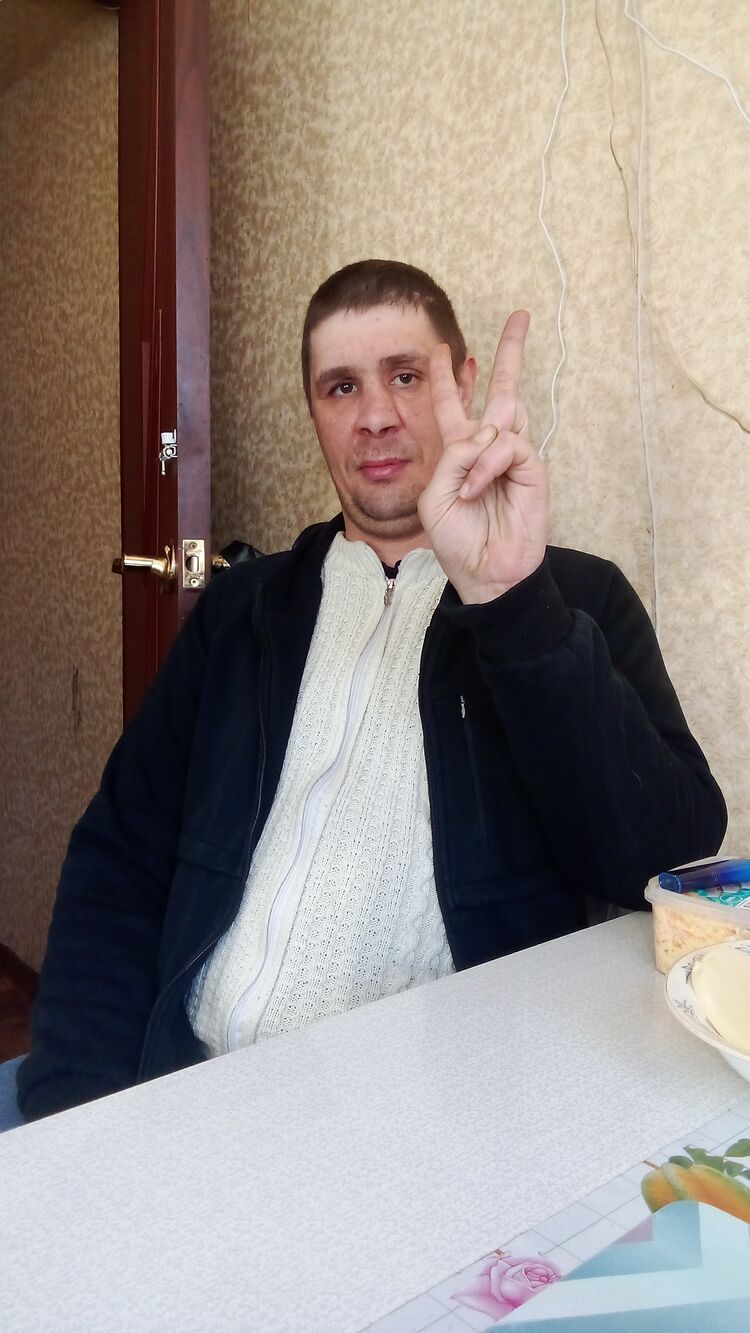  ,   Vicheslav, 37 ,   ,   
