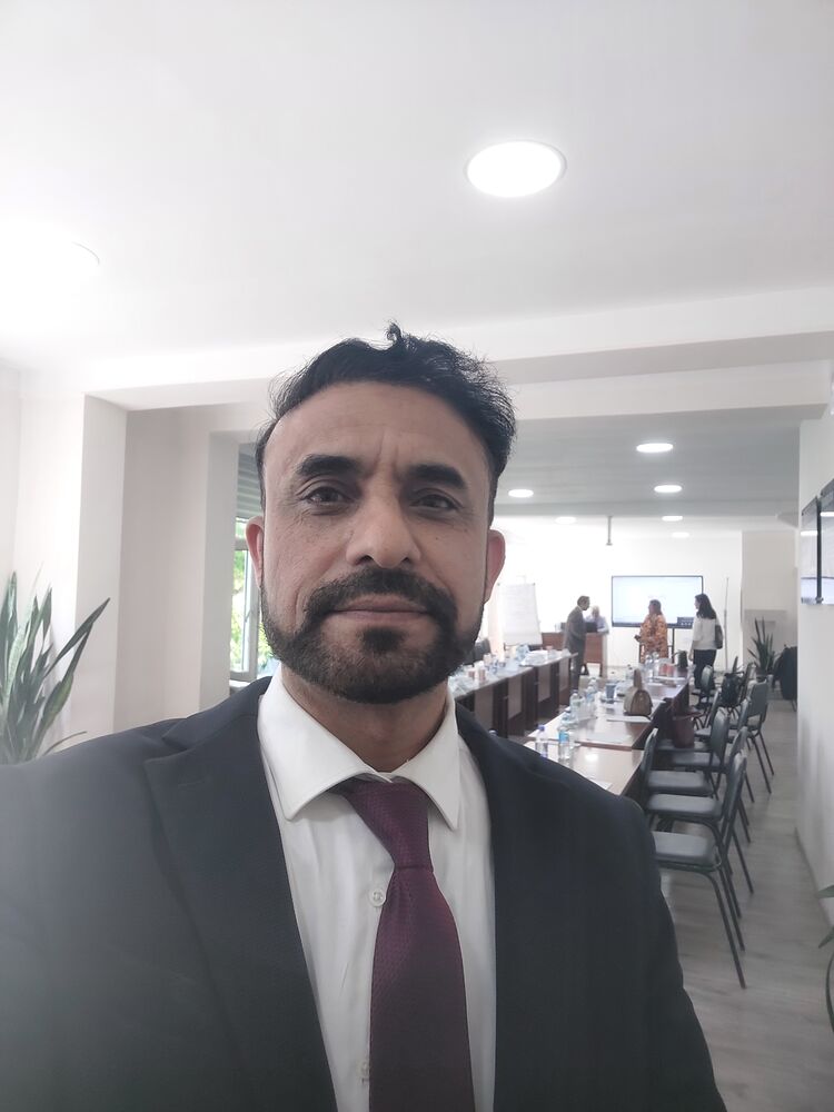  51091522  Nadeem, 42 ,    