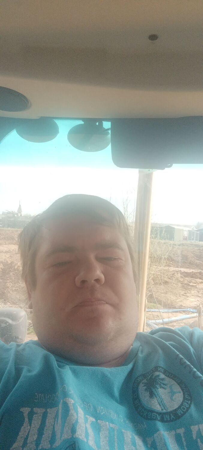  42432852  , 35 ,    