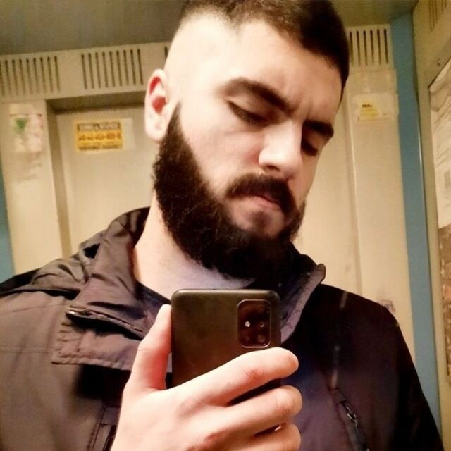  31403822  Vazgen, 23 ,    