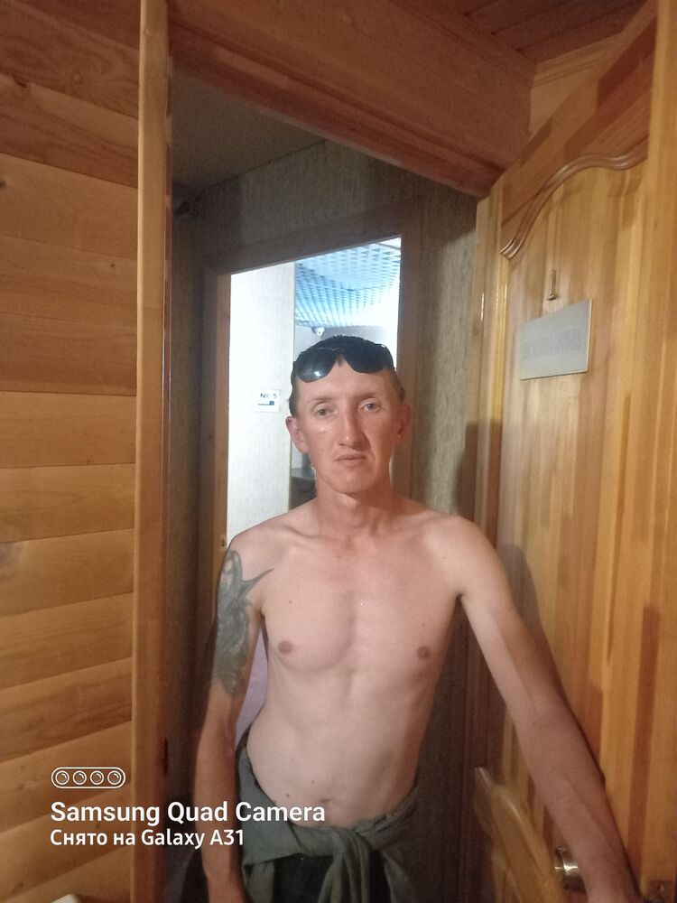  46135972  , 32 ,    