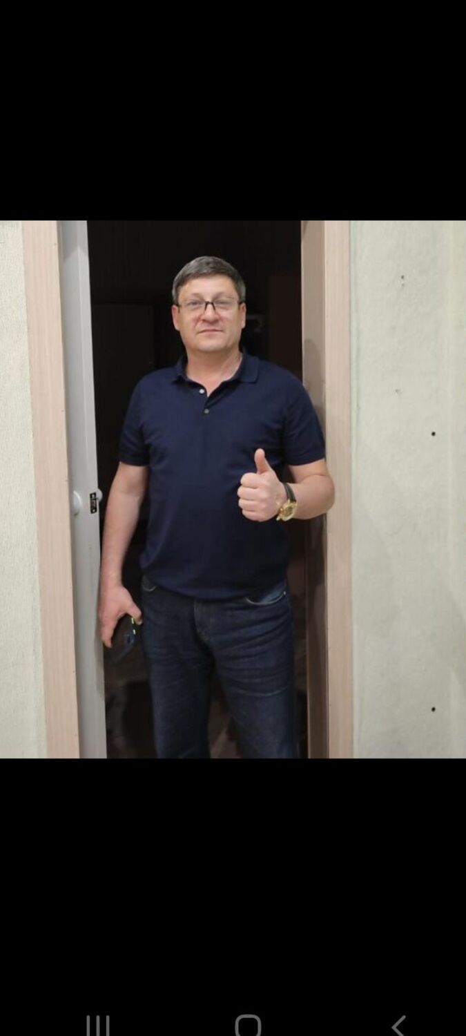  52111852  Ruslan, 50 ,    