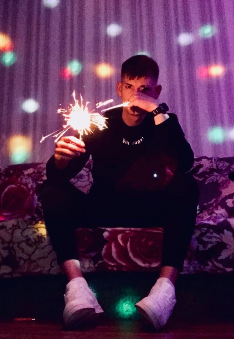  -,   , 24 ,   