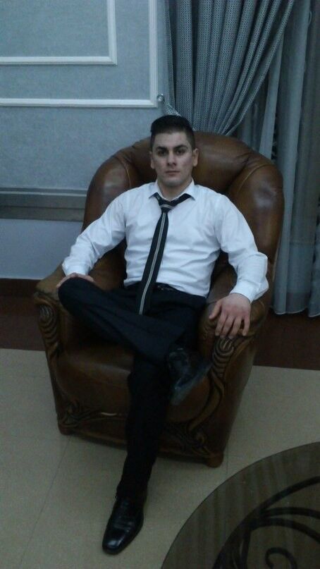  ,   Farid, 32 ,   ,   , c 