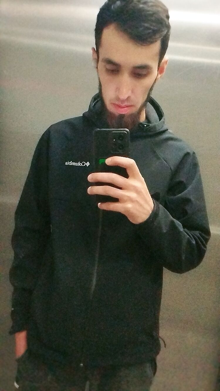  46807782  , 26 ,    