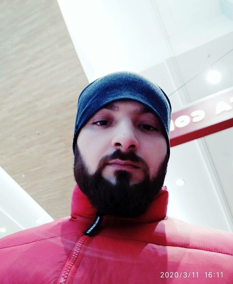  19687362  Nurik, 30 ,    