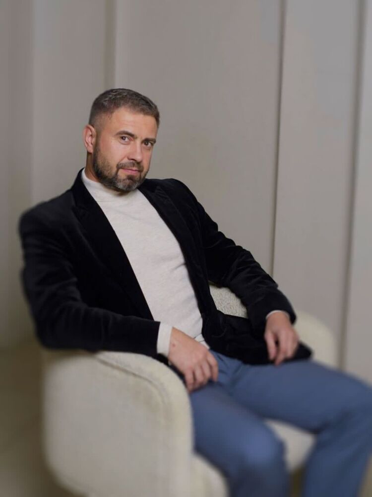 ���� 42121542 ������� �������, 49 ���, ���� ���������� � �����-����������