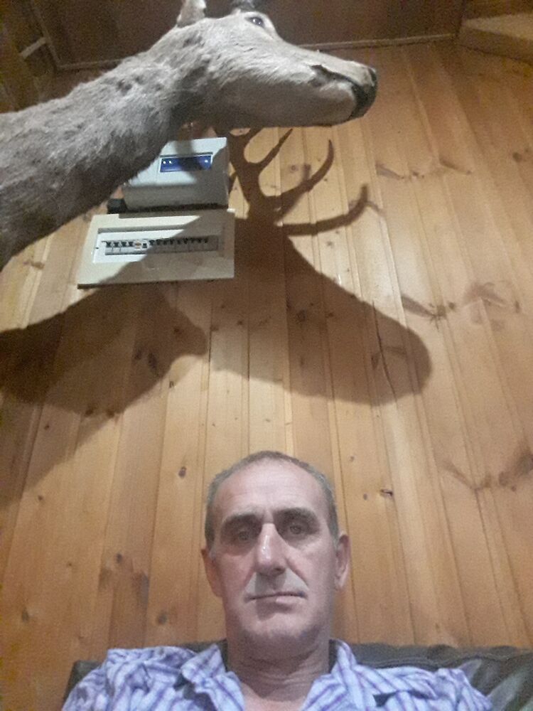  27372262  , 52 ,    