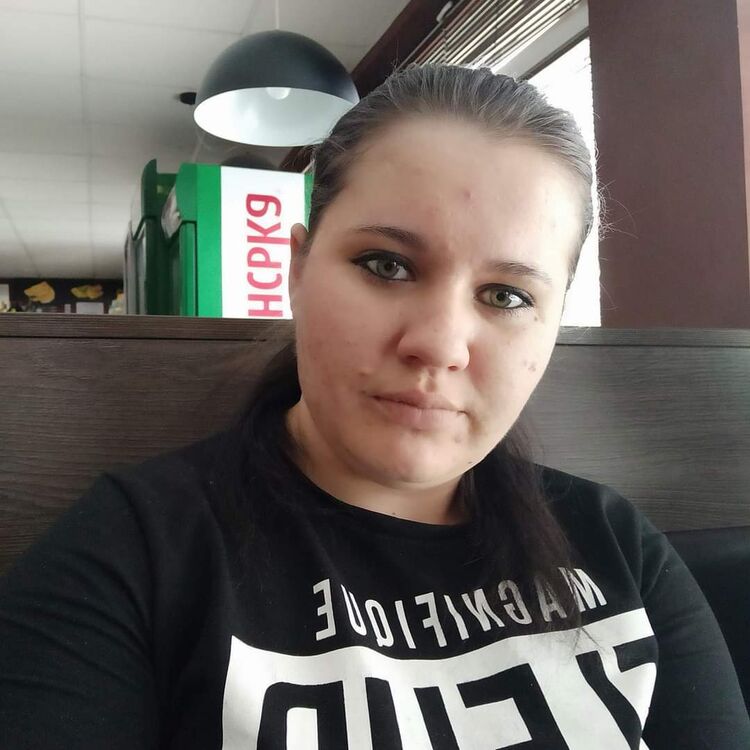  48609762  , 27 ,    