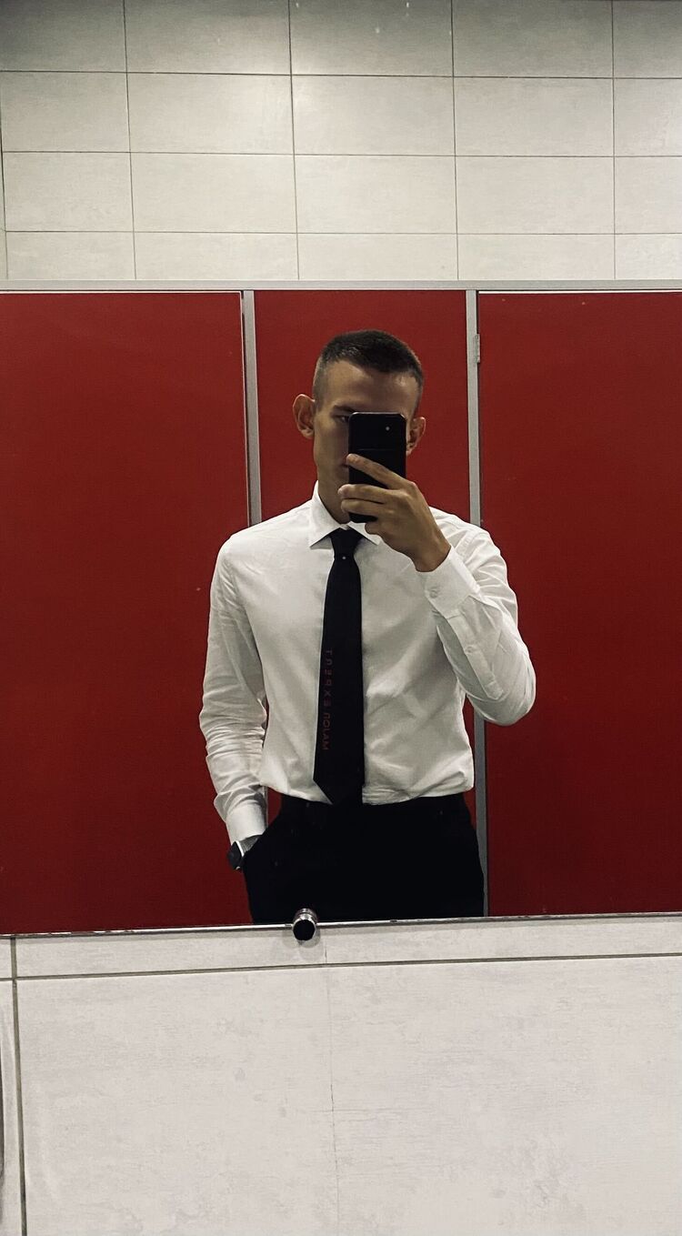  ,   Rodion, 22 ,   ,   , c 