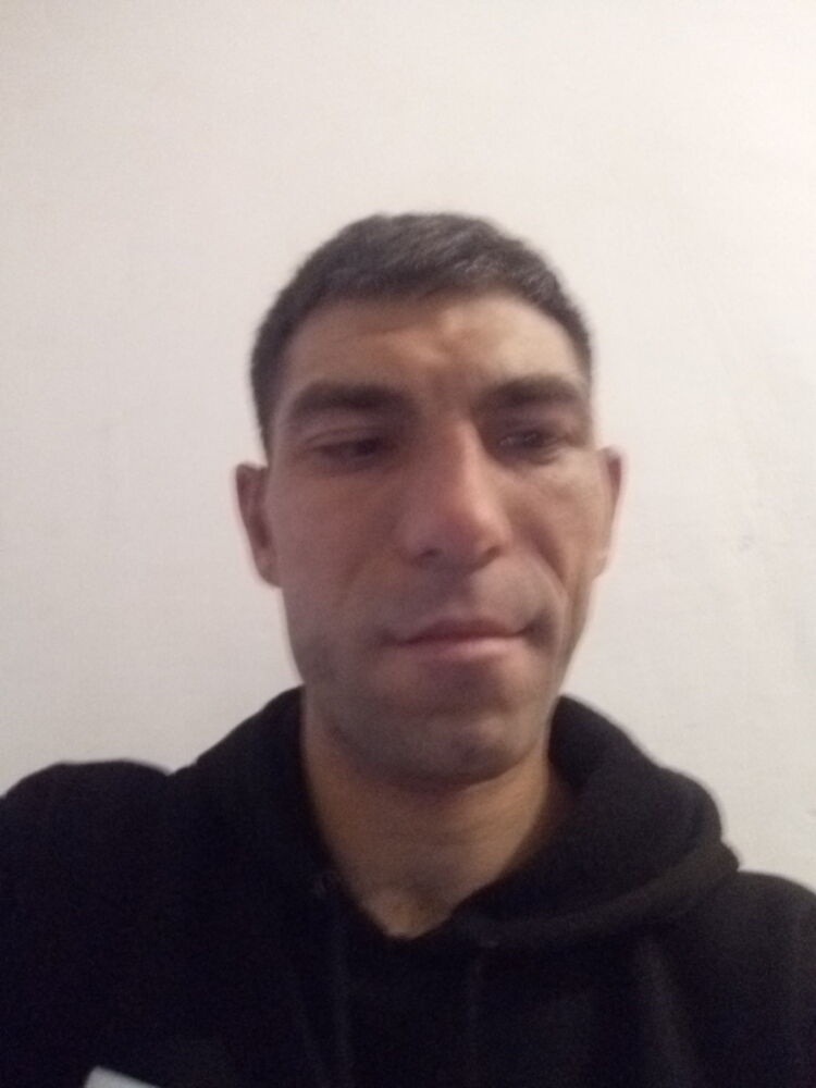  18053062  , 48 ,    