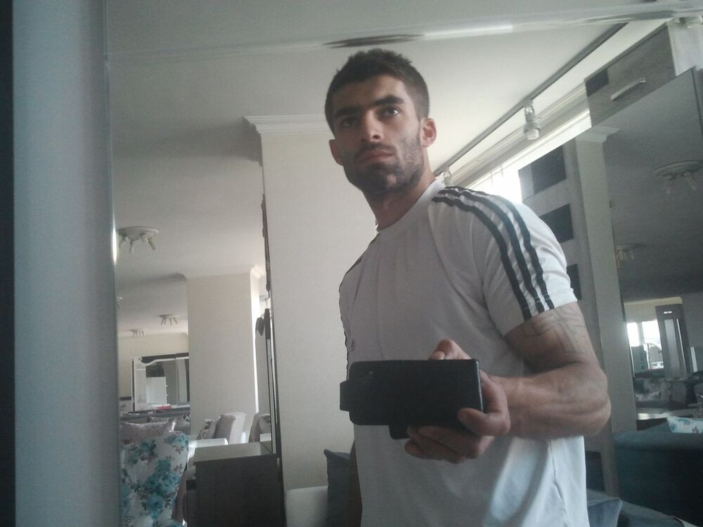  ,   Mamuka, 35 ,   