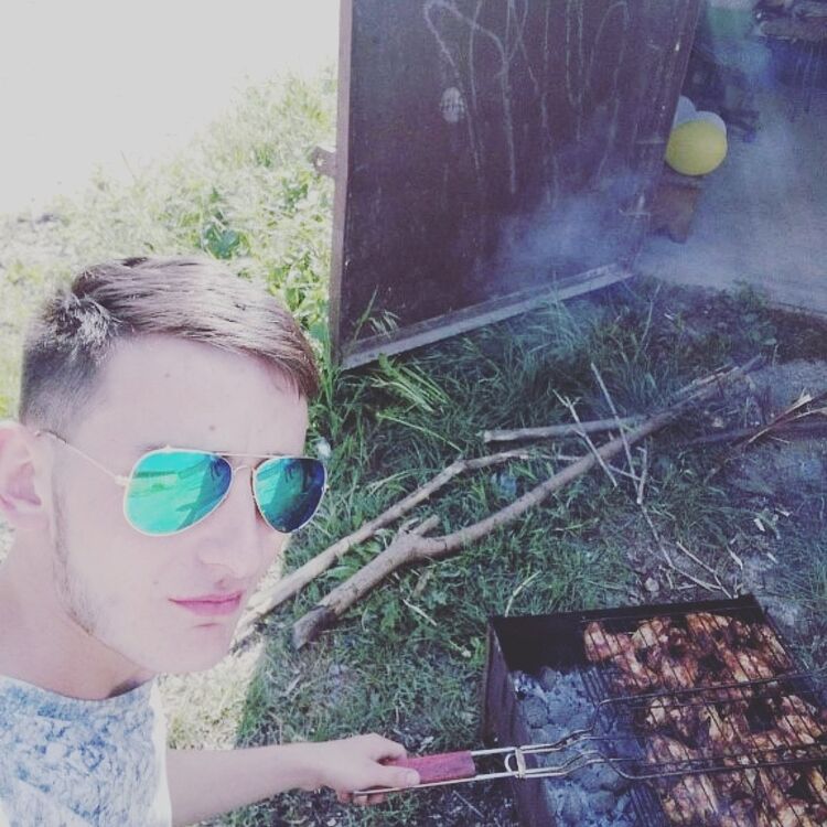  ,   Mihai, 27 ,   ,   , c 