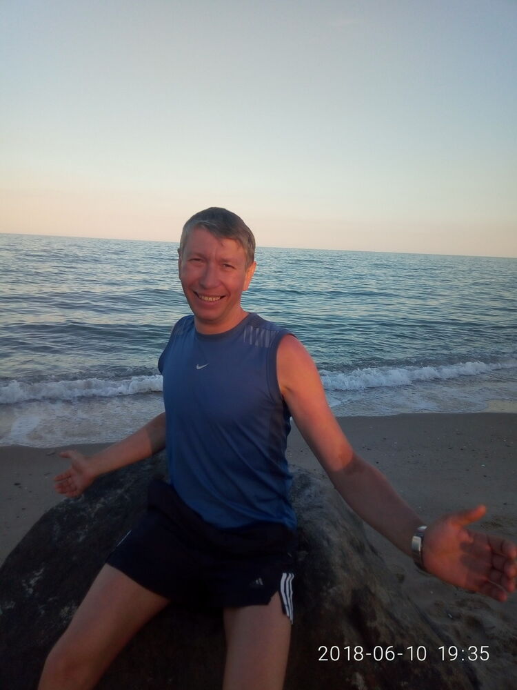  ,   Aleksandr, 46 ,   ,   , c 
