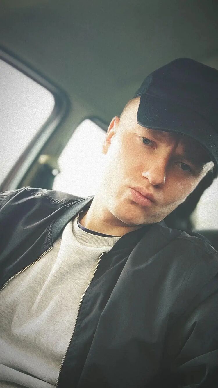  47022582  Alexey, 25 ,    
