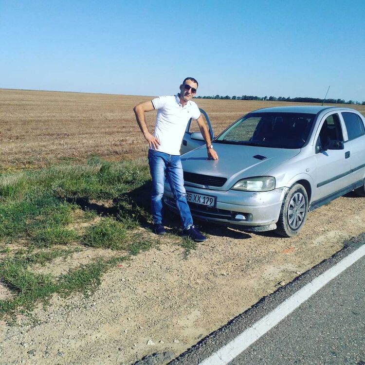  30065902  Armyanin, 36 ,    