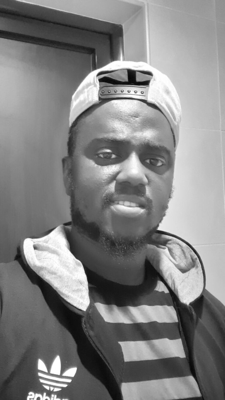  30027762  Mara, 32 ,    