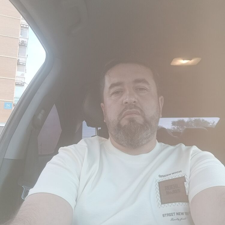  52025922  , 40 ,    