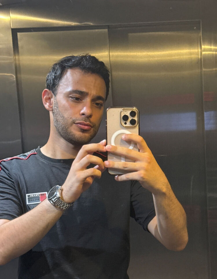  ,   Cuneyt, 26 ,   ,   , c , 