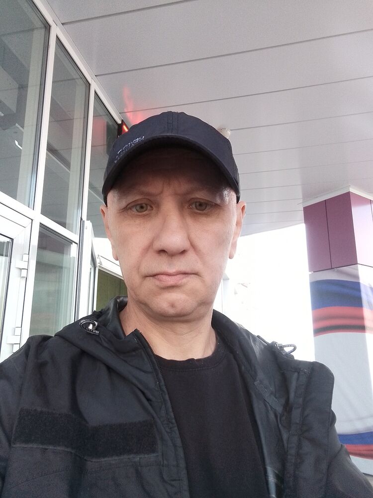  37130172  , 54 ,    