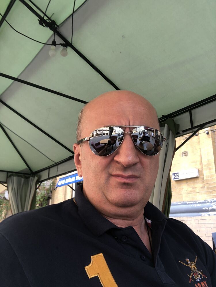  45489502  Timur, 49 ,    