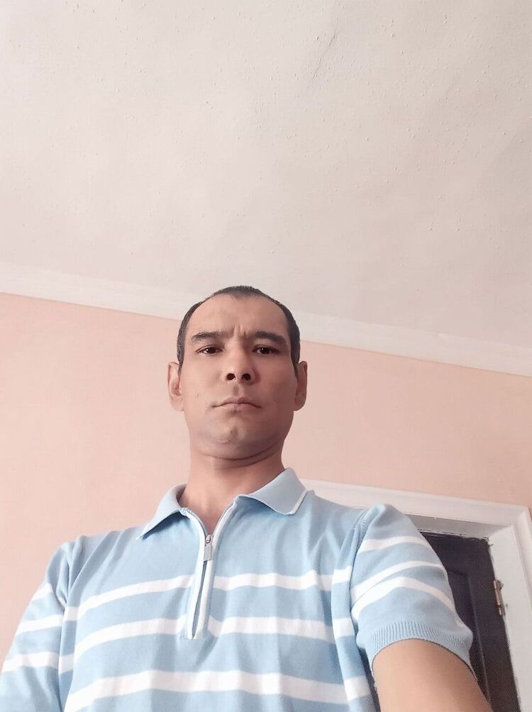  51210082  Nazokat, 41 ,    