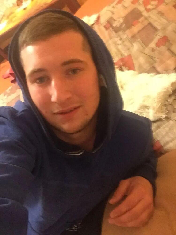  38284042  , 27 ,    