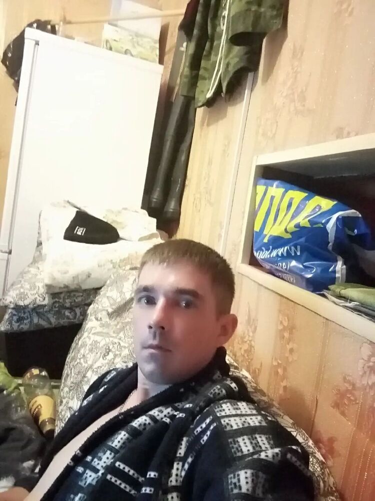  38380992  , 33 ,    