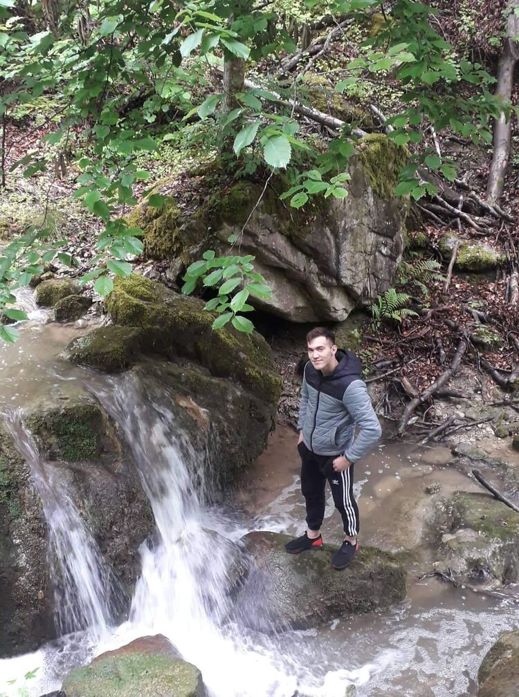  ,   Mihai, 24 ,   ,   