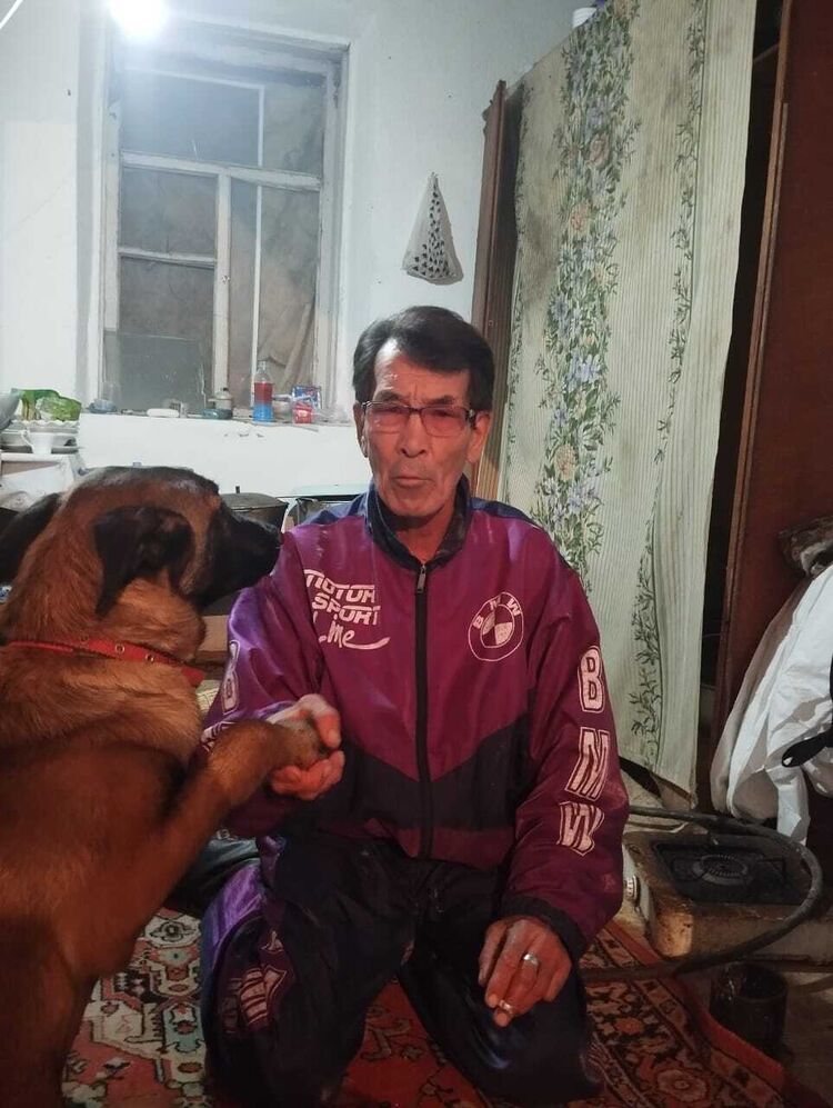  46856362  Talgat, 60 ,    