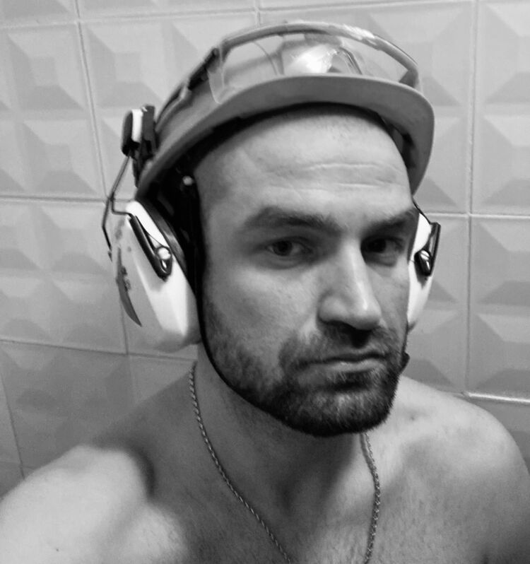  39844182  Dmitrii, 37 ,    