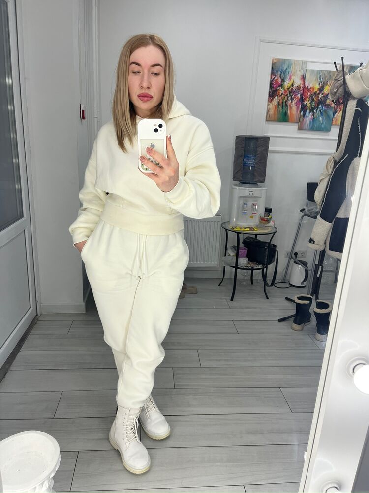  ,   Lena, 38 ,   ,   