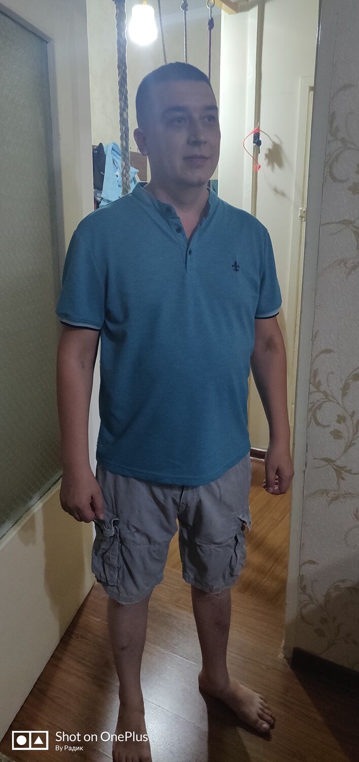  23509232  Radik, 42 ,    