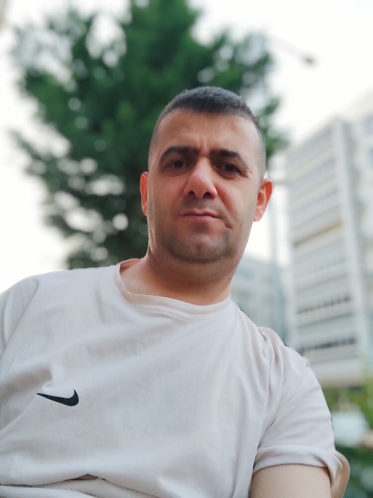  30004272  Ali, 40 ,    