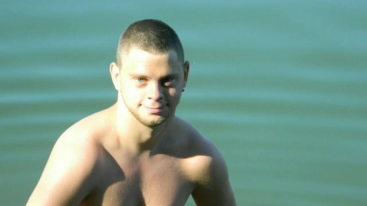  34959322  Vladimir, 33 ,     
