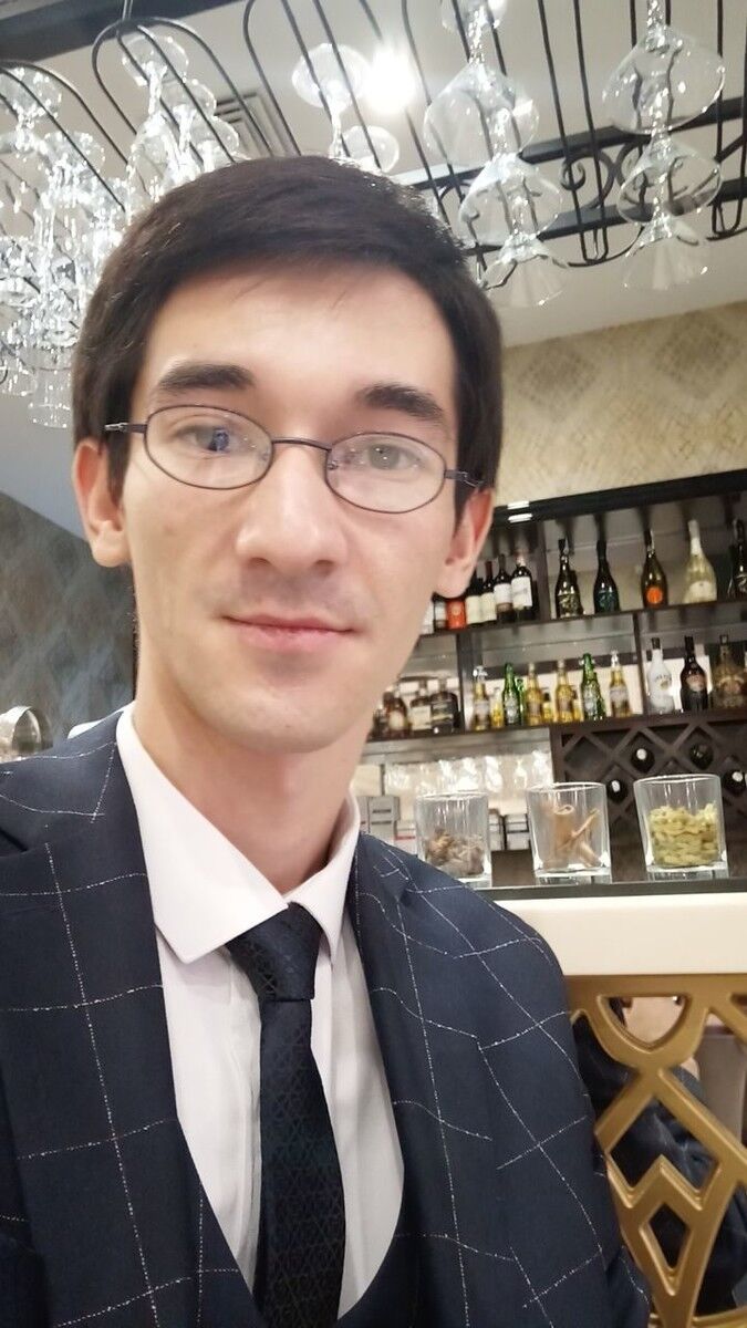  19373452  Bexruz, 33 ,    