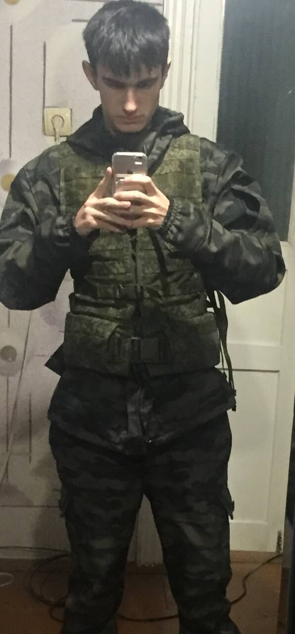  44174742  , 26 ,    