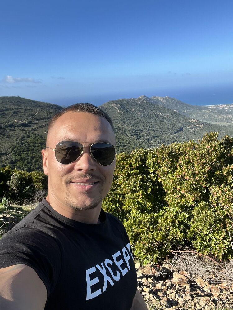 ���������� Palais-Bourbon, ���� ������� Miahai, 32 ����, ������������ ��� ������, ����� � ���������, c�������� ���������