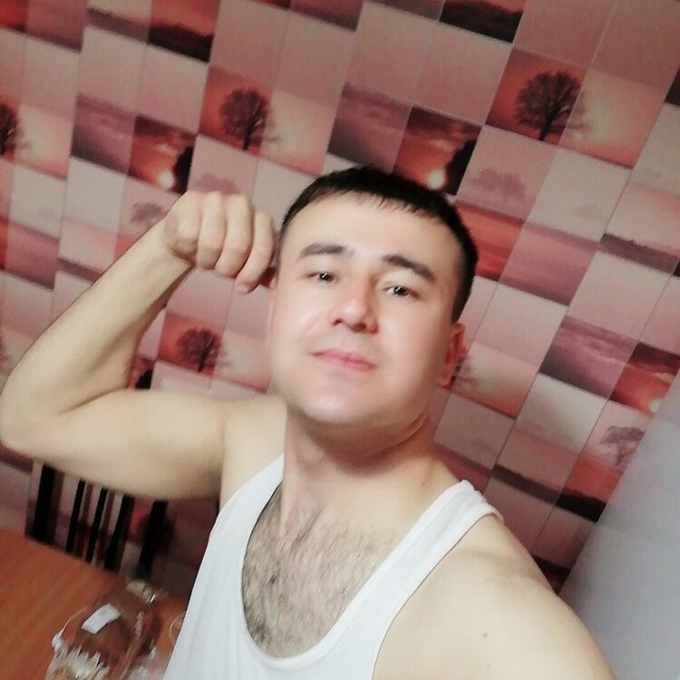  ,   Mirkomil, 32 ,  