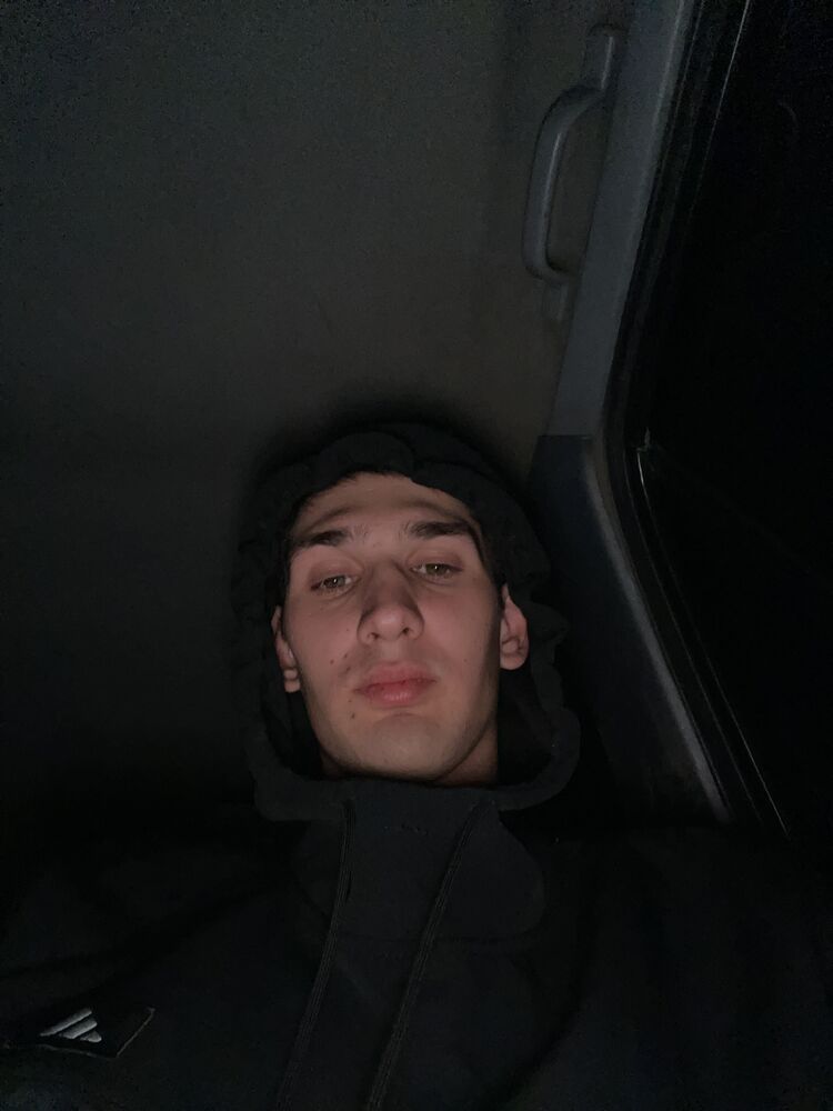  34776502  , 24 ,    